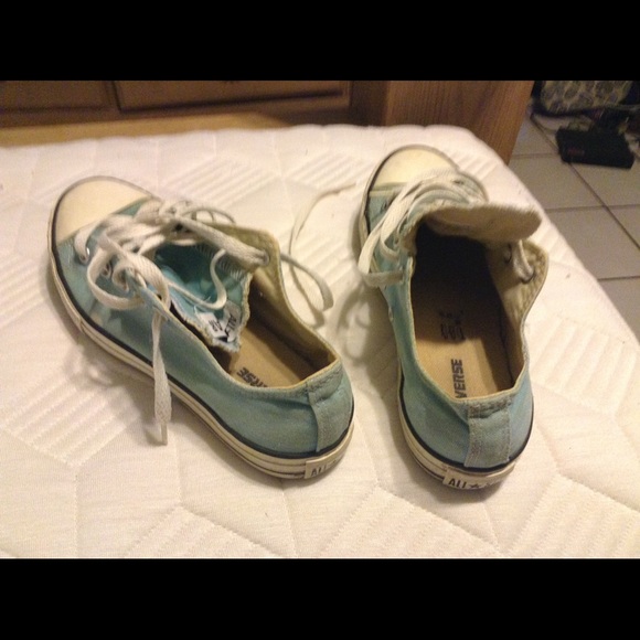 Vintage Converse shoes - Picture 4 of 4